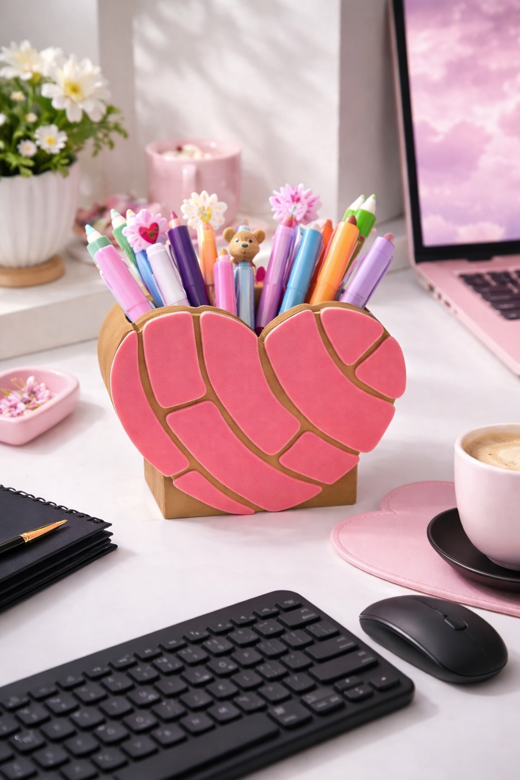 Concha Pen Holder