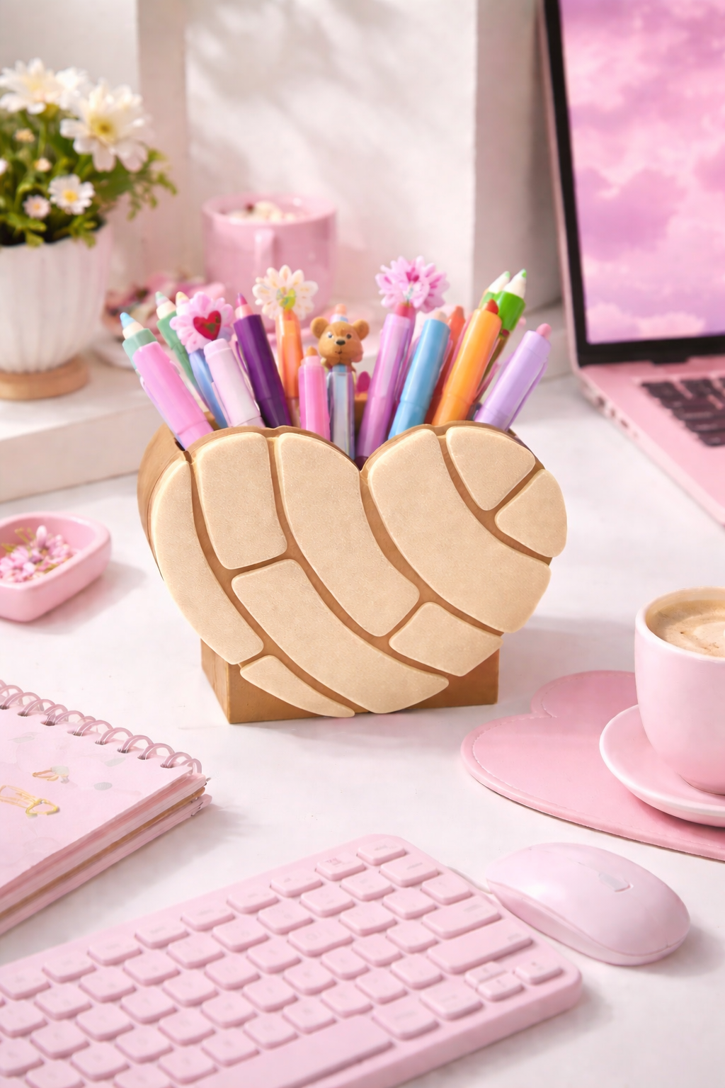 Concha Pen Holder