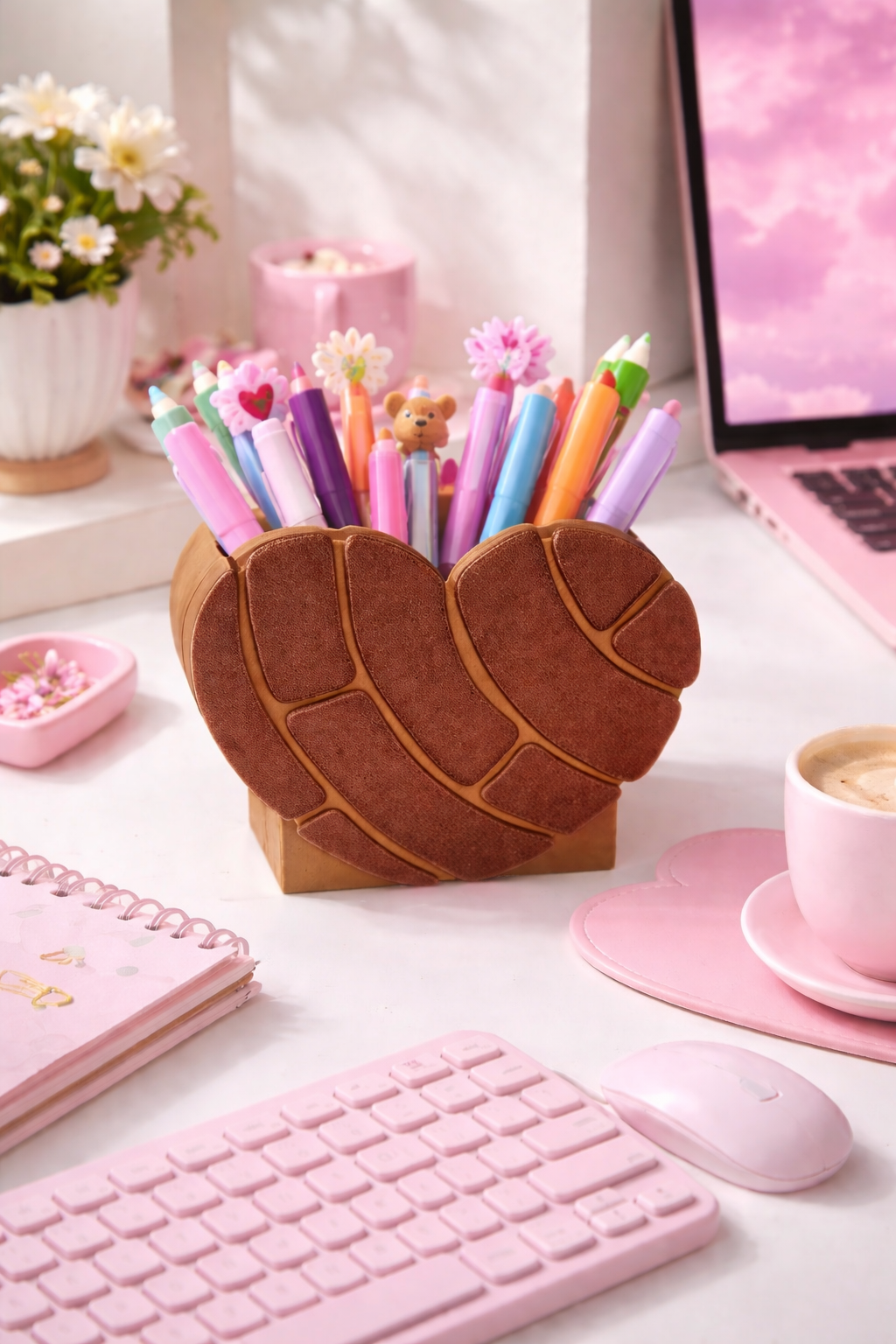 Concha Pen Holder